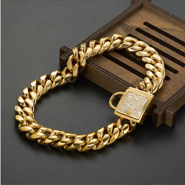 Luxury Titanium Steel Cuban Link Dog Collar – Gold Edition